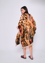 Charger l'image dans la visionneuse de la galerie, Kimono en soie et modal - Abstract