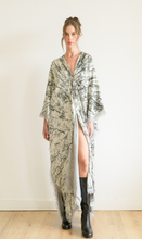 Load image into Gallery viewer, Snowy Silk &amp; Cashmere Floor Length Kimono
